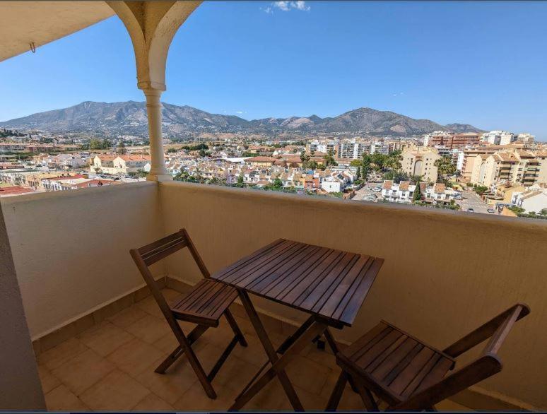 Sea View Penthouse Apartman Fuengirola Kültér fotó