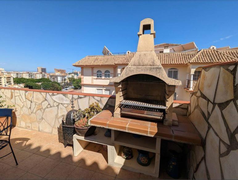 Sea View Penthouse Apartman Fuengirola Kültér fotó